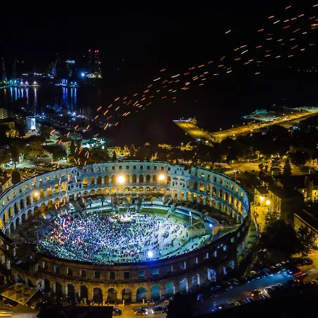 House Eric&paolo By Interhome * Pula