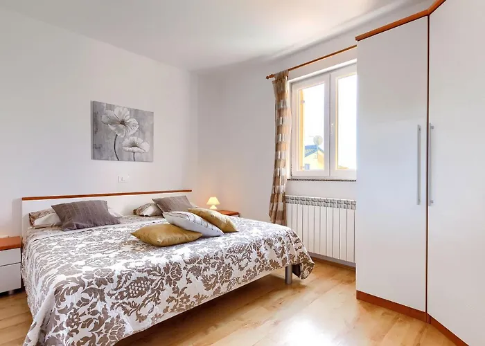 House Eric&paolo By Interhome Pula